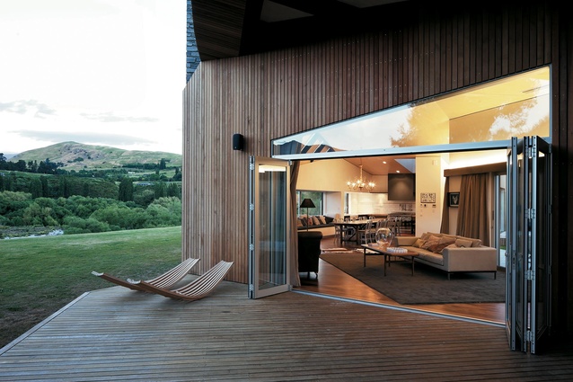Queenstown House by Thom Craig architect.