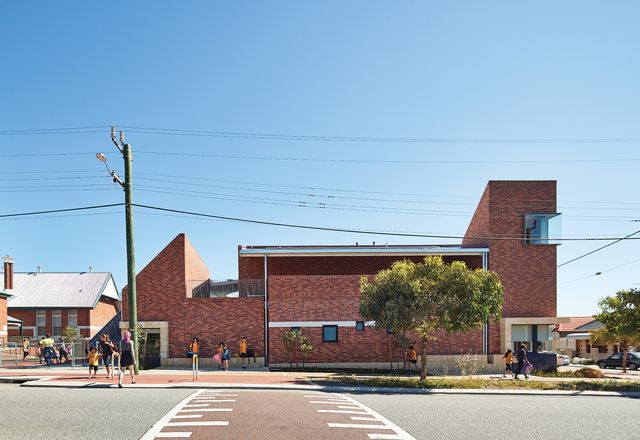 Conscious of Perth’s geological bed, the designers sat the new building on a limestone plinth at the site boundary, obviating the need for a fence and incidentally creating a platform on which children can perch.