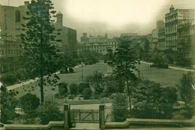 Wynyard Park in 1906, just before the fences were removed to allow public access to this previously private open space.
