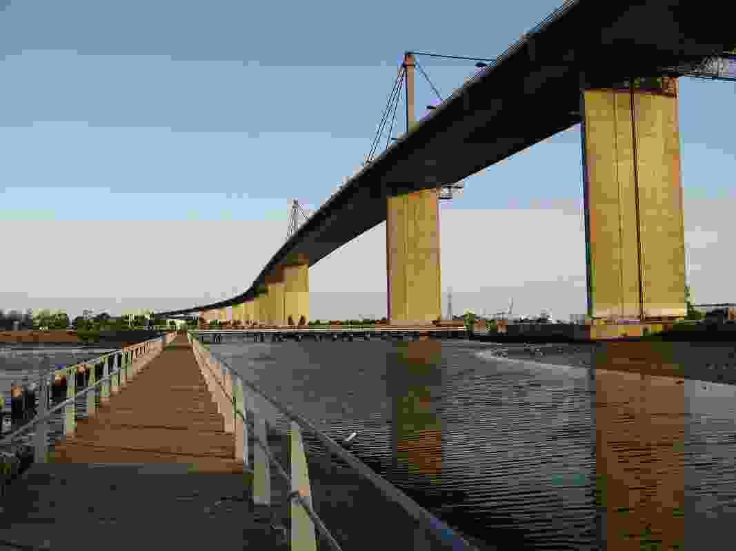 Melbourne's West Gate Bridge by Kham Tran, licensed under CC BY-SA 3.0
