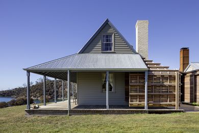 Captain Kelly’s Cottage by John Wardle Architects.