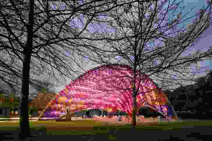 The design of the pavilion references the nearby Sidney Myer Music Bowl, designed in 1956 by Yuncken Freeman Brothers, Griffiths and Simpson.