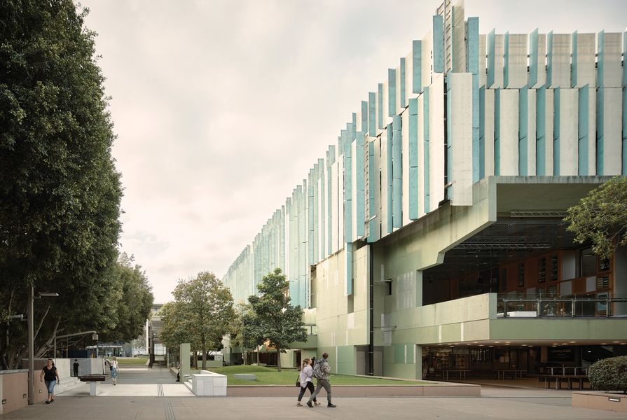 On the urbane and analogical lessons of Timothy Hill | ArchitectureAu