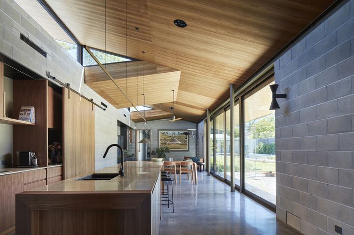 Deepwater House – AHA Studio