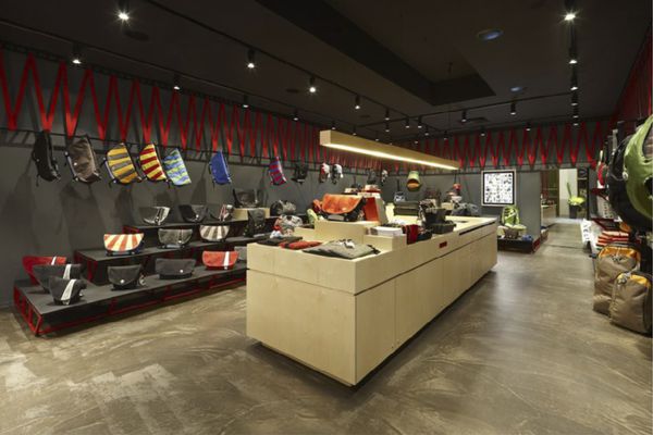 Retail Design Institute 2011 first prize recipient – Crumpler, Doncaster by Ryan Russell of Russell & George.