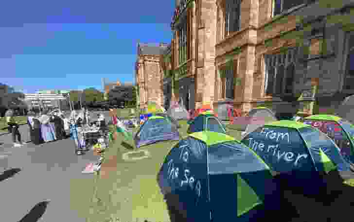 A student-organised, Pro-Palestinian protest at the University of Sydney by Bookish_Worm, licensed under CC-BY-4.0