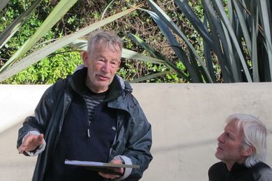 Ian Athfield, left, with Peter Stutchbury teaching an Architecture Foundation Australia master class.