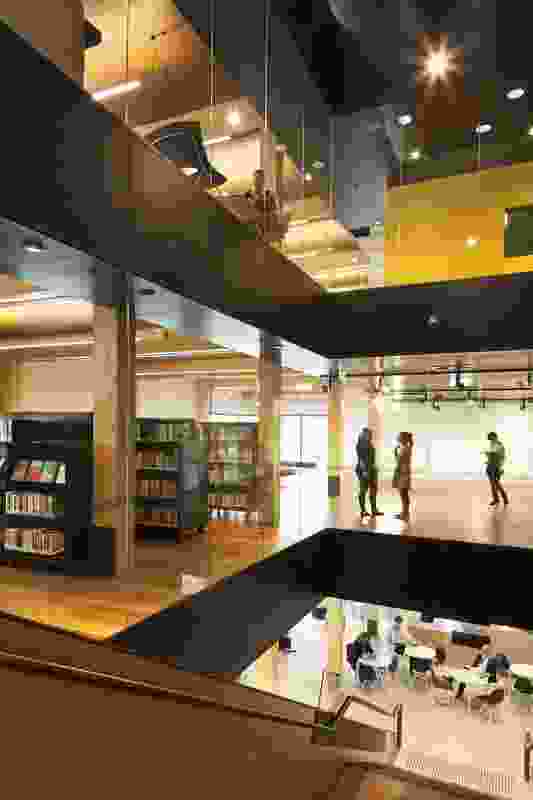 Library at the Dock was awarded Australia’s first 6 Star Green Star Public Building Design PILOT rating.