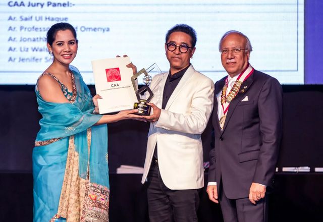 Lifetime Achievement Award 2022 recipient and architect Rafiq Azam, of Shatotto Studio (Bangaladesh), with his wife and the CAA immediate past president, Kalam Siddiqui.