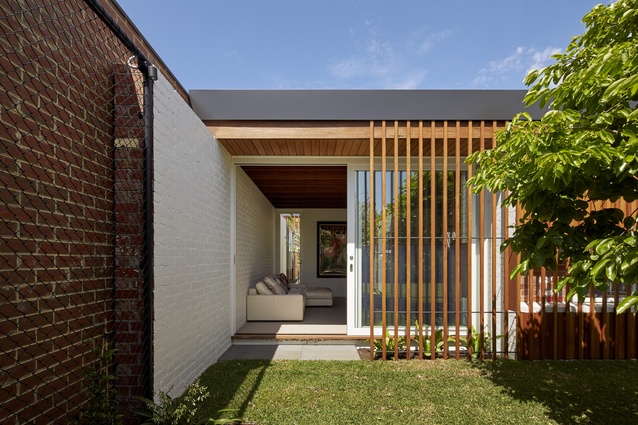 Miller House by Architecture Architecture.