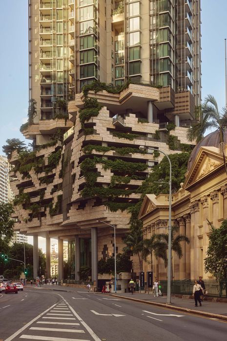 The concept of porosity determined the ground floor height, which ensures uninterrupted views from the public domain to the Maiwar/Brisbane River beyond the building.