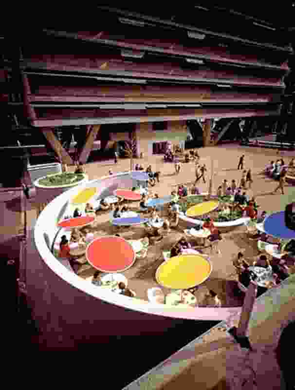 Australia Square plaza by Harry Seidler (1967).