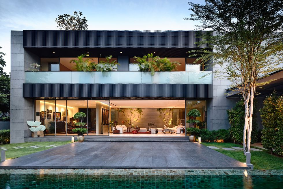 Tropical temple: 66MRN-House | ArchitectureAU