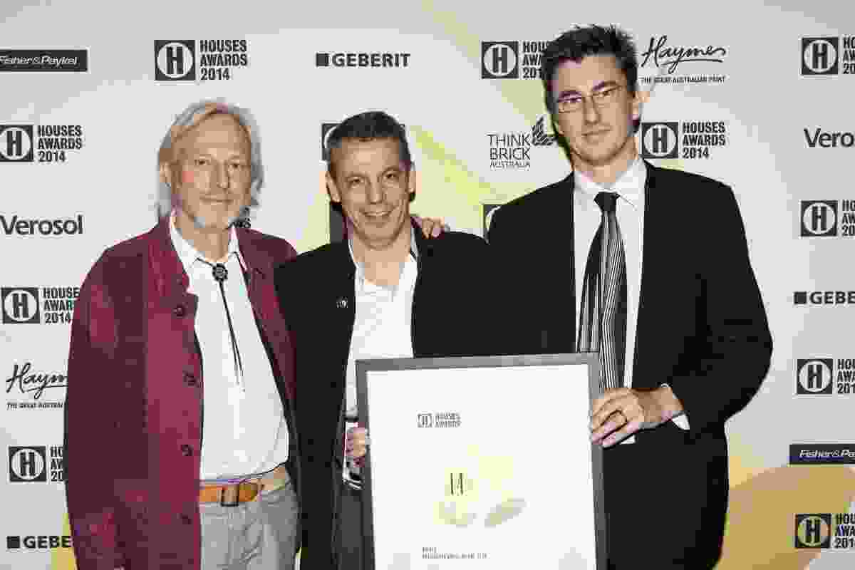 Winner of Australia House of the Year, Peter Stutchbury (left) and project architect John Bohane (right) with Richard Munao of Cult.
