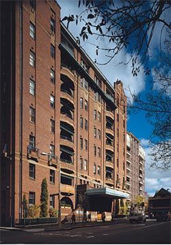 Kingsclere, Greenough Avenue, Sydney, 1912, by Maurice Halligan and Frederick Wilton. Image: Eric Sierins, 2006.