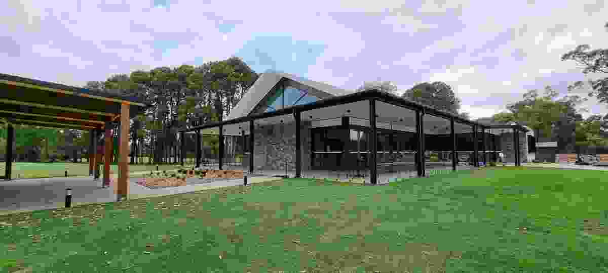 Tuncurry Museum and Golf Facility by Michael Fox Architects, Public Architecture
Award winner.