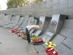 Australian War Memorial, London, Tonkin Zulaikha Greer and Janet Laurence.