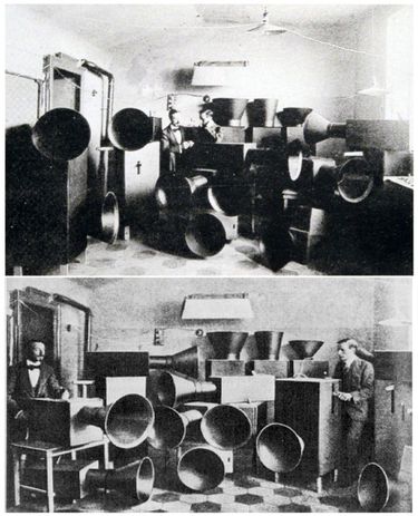 Luigi Russolo's Intonarumori (1917).