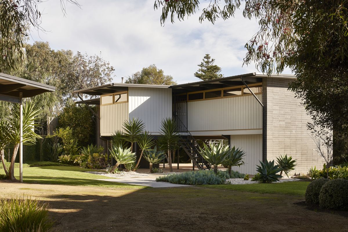 Revisited: Dallwitz House by John Chappel | ArchitectureAu