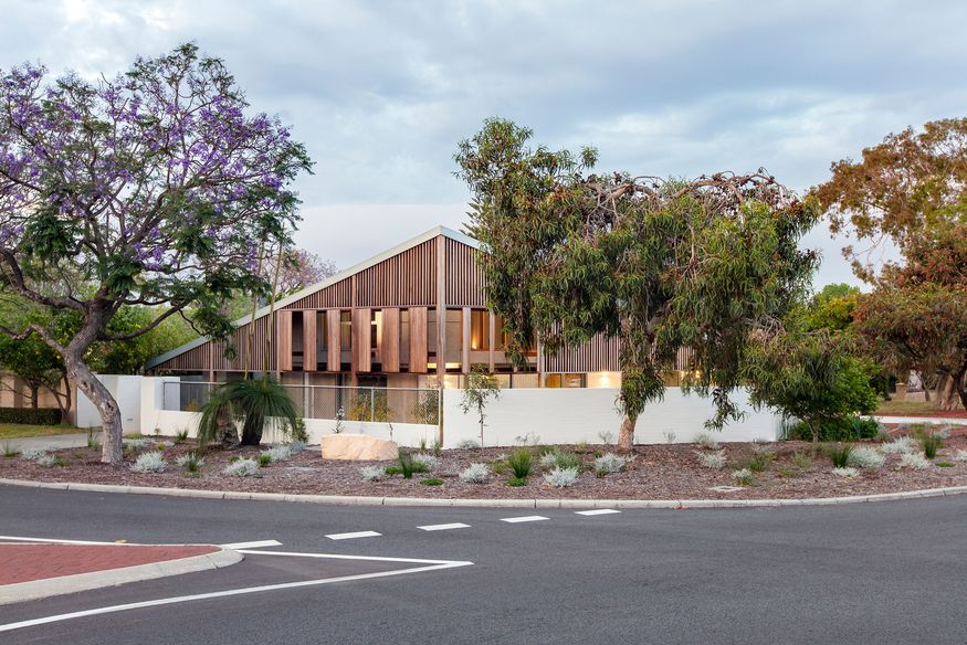 Sun seeker Macdonald Road House ArchitectureAU