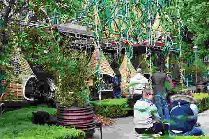 The nestrest outdoor seat was arranged in the garden at dedon in Zona Tortona.