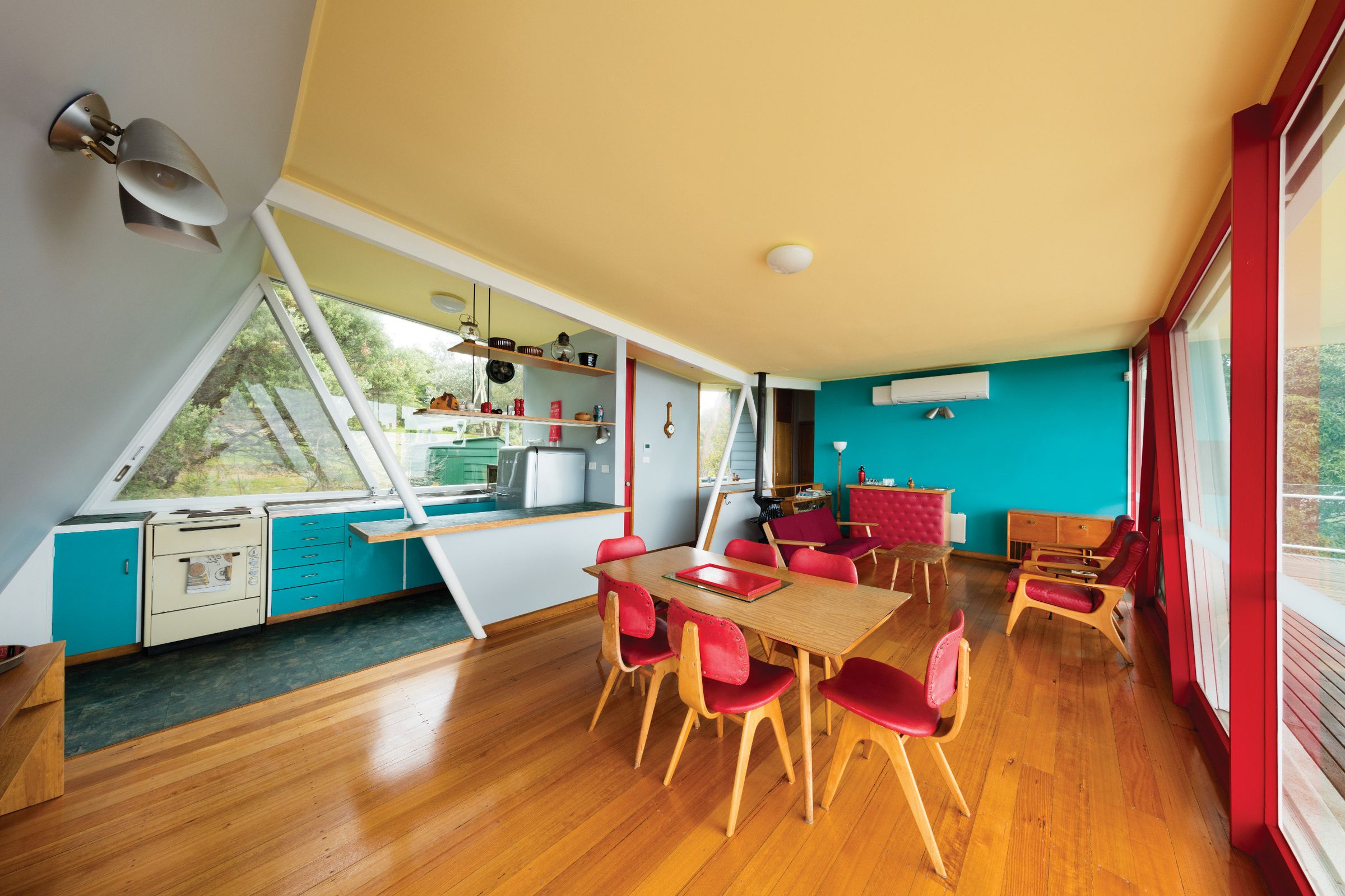 Revisited: Butterfly House by Chancellor & Patrick | ArchitectureAu
