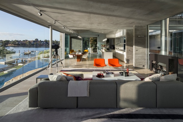 Link House by Renato D’Ettorre Architects.