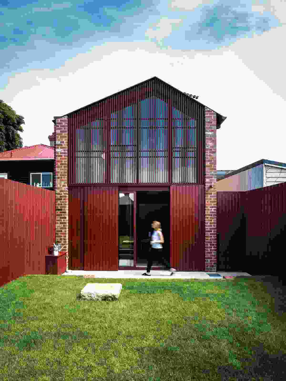 Modest House Sample Modest simplicity: Ryde Street House | ArchitectureAu