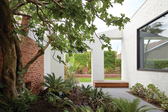 Myrtle Tree House (Vic) by Make Architecture.