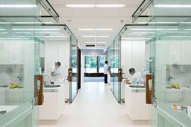 University of Queensland Oral Health Centre by Cox Rayner.