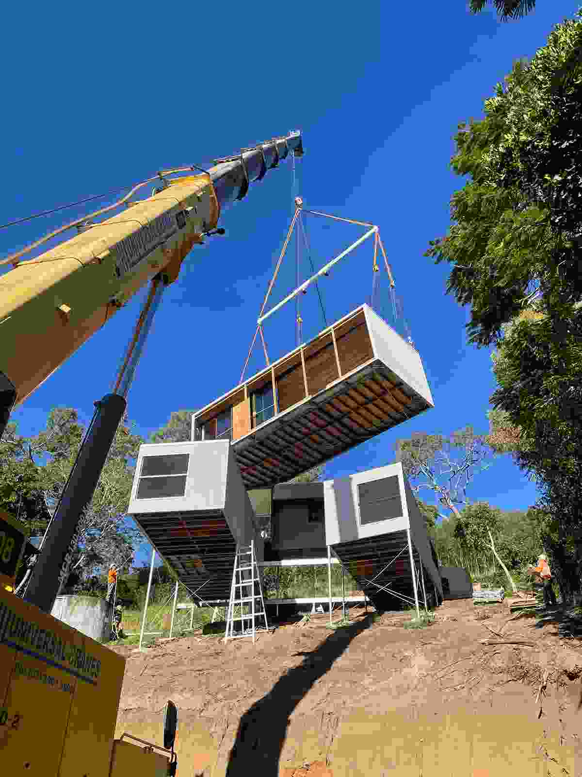 Why is it so hard for everyone to have a house in Australia ...