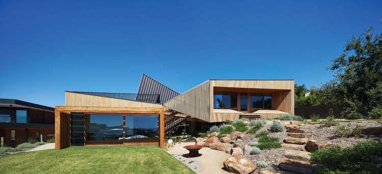 Joining forces: Split House | ArchitectureAU