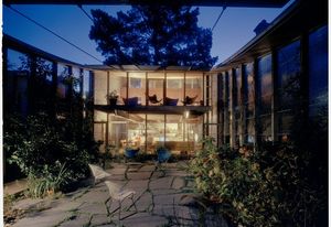 Boyd House, Walsh Street, South Yarra 1958. Architect: Robin Boyd.