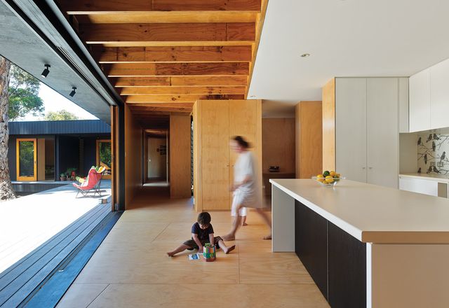 Karri Loop House opens intimately to private courtyards.