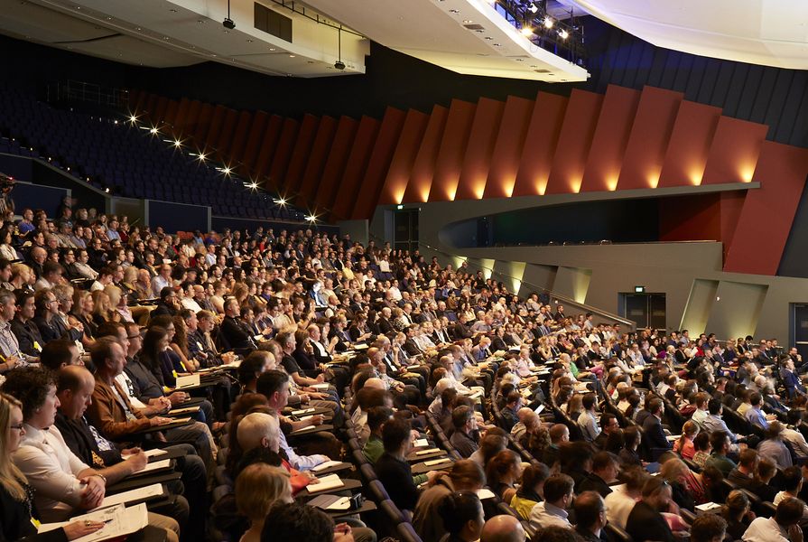Full house at the Perth Convention Centre for the Making 2014 conference.