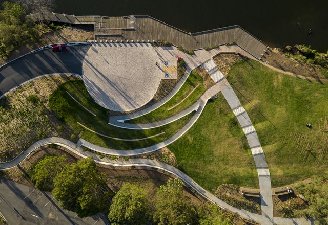 Redevelopment of the 10-hectare community park designed by Context is complete and the park is now open to the public.