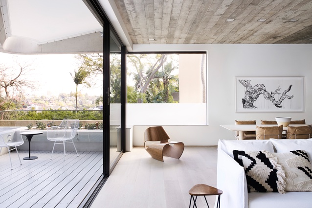 Triplex Apartment by Luigi Rosselli Architects.