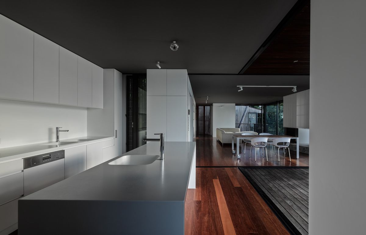 Light and shade House in Noosa ArchitectureAu