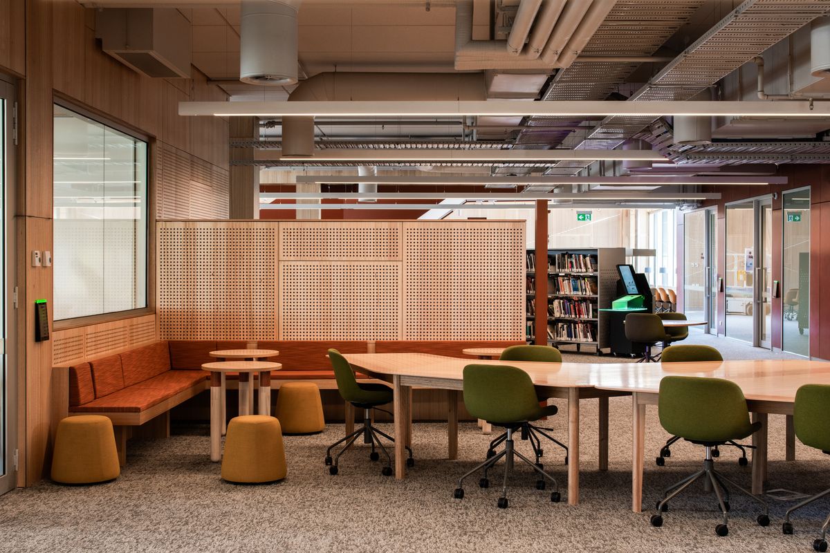 John Wardle Architects completes library at University of Tasmania