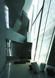 Inter-filament space in the NGV.