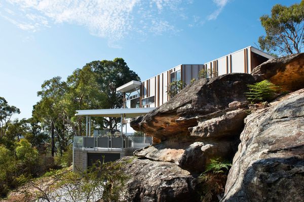 The King Residence perched on a rocky outcrop above Phegan’s Bay.