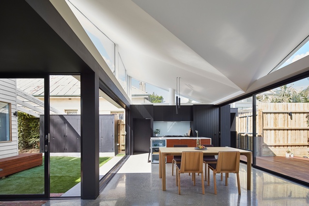 Tunnel House by MODO Architecture.
