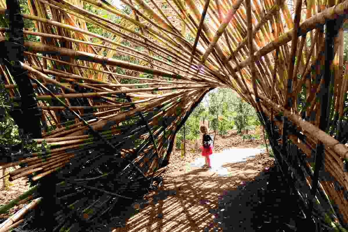 Tactile, organic materials and a “natural” aesethetic provide a setting for free play.