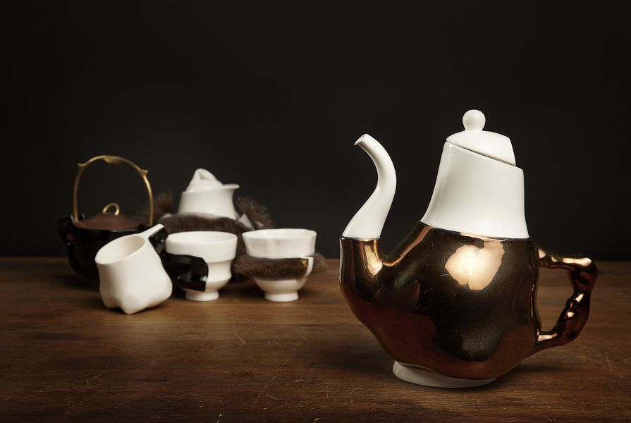 Briggs Family Tea Service from the Broached Colonial collection (2011) by Trent Jansen.