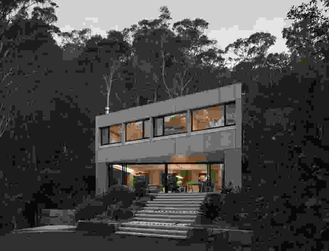 10/30 House by Matt Thitchener Architect.