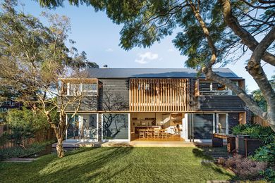 Barn House (2015) was designed in collaboration with owner and landscape designer William Dangar and interior designer Romy Alwill.