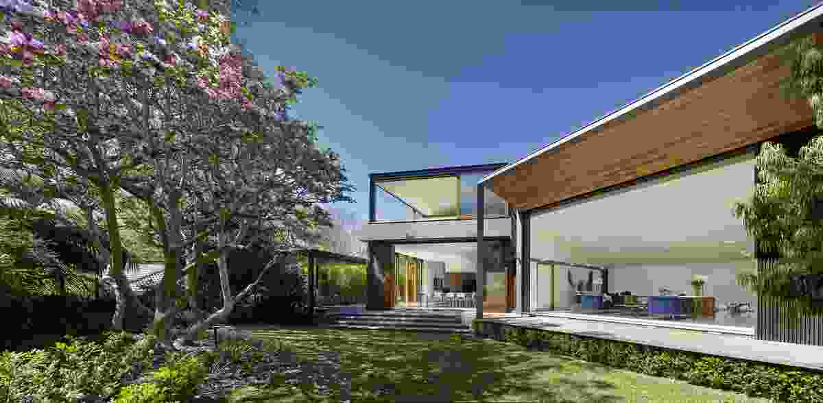 Garden House by Tzannes Associates Architecture Urban Design.