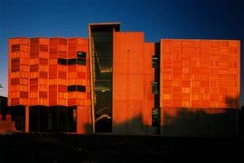 Textile Facility, Brunswick campus by H2o Architects with Bates Smart. Image: Trevor Mein.