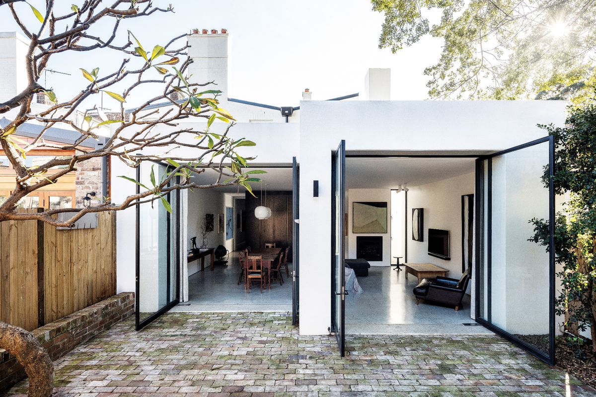 An aesthetic rapport: The Chimney House | ArchitectureAu