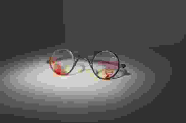 Eye Glasses (1993).